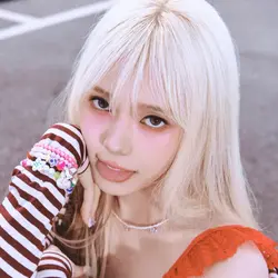 Mia